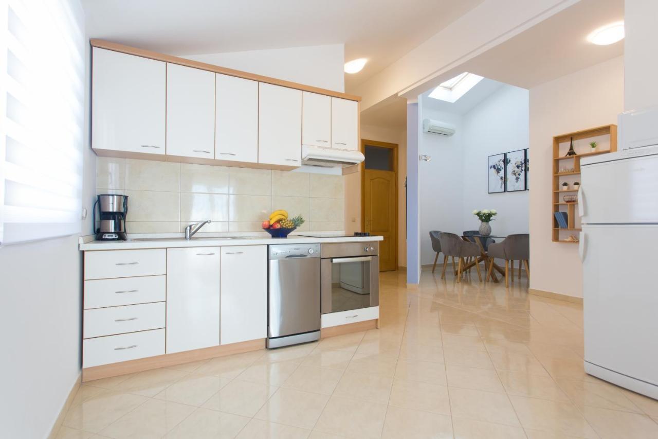 טרוגיר Apartments Ana מראה חיצוני תמונה