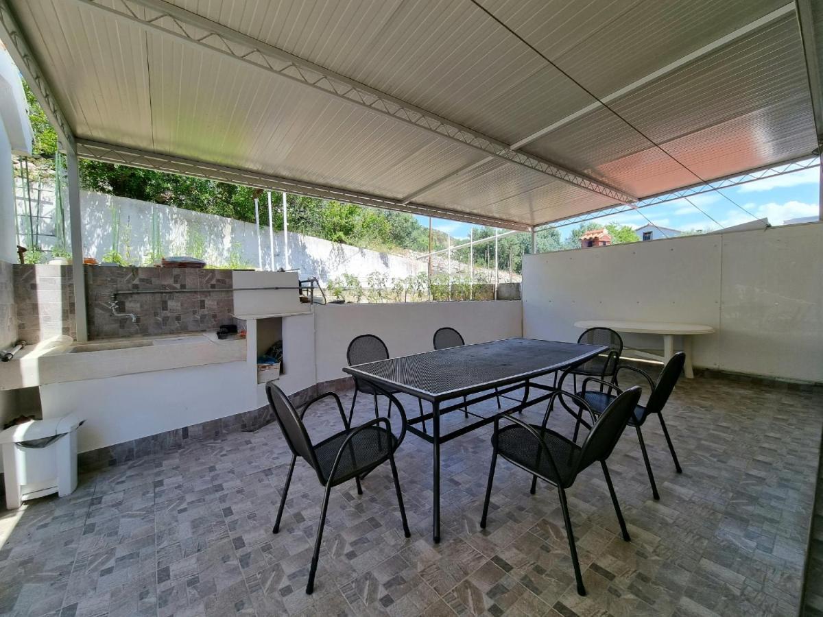 טרוגיר Apartments Ana מראה חיצוני תמונה