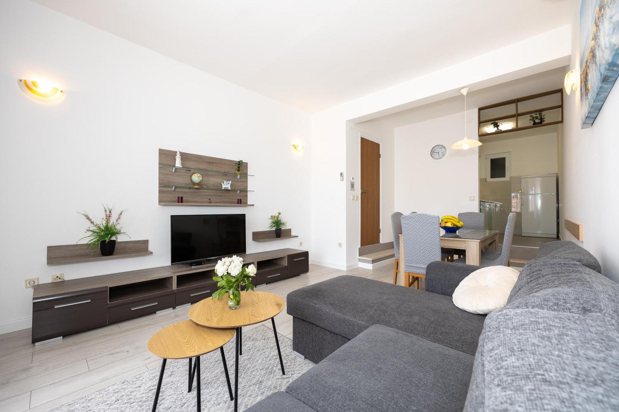 טרוגיר Apartments Ana מראה חיצוני תמונה