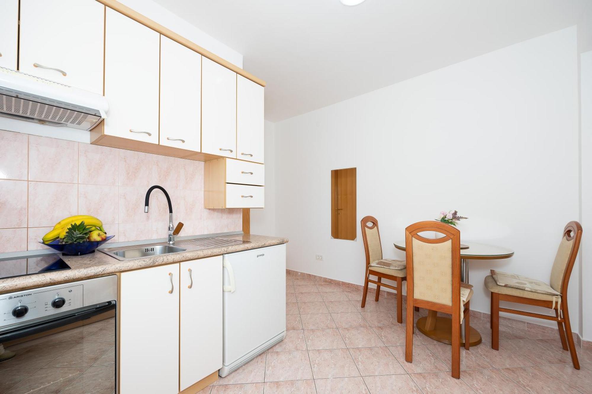טרוגיר Apartments Ana מראה חיצוני תמונה